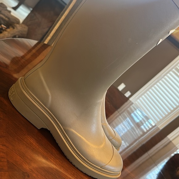 Chanel Rain Boot - Picture 4 of 9